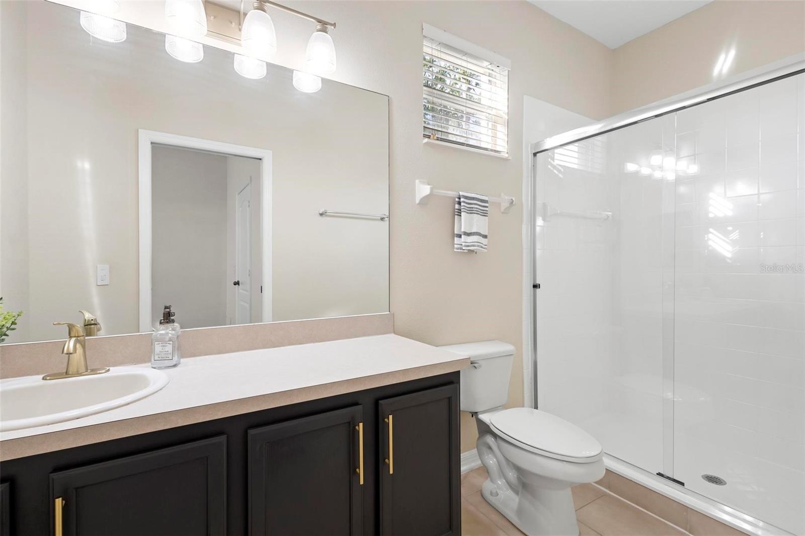 VICTORIA PINES CONDO - Residential Lease