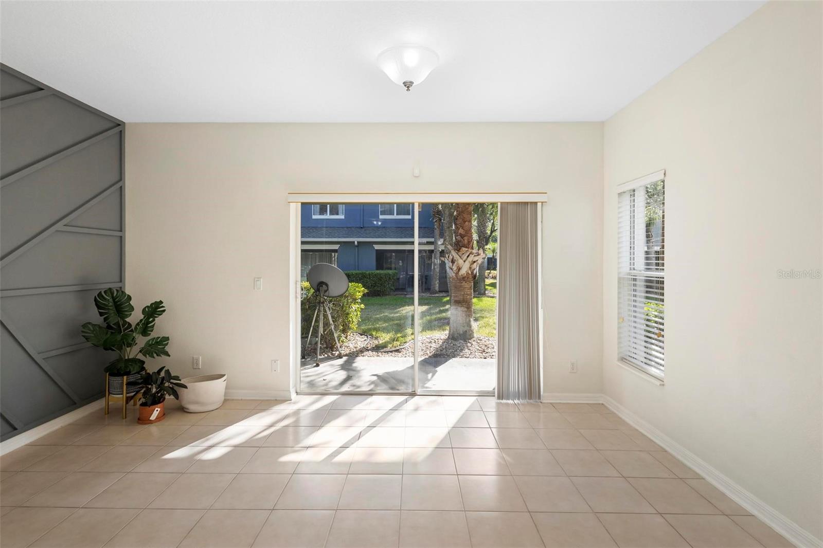 VICTORIA PINES CONDO - Residential Lease