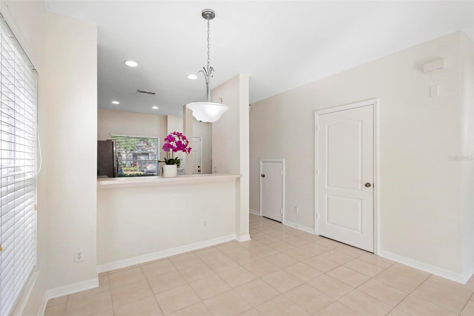 VICTORIA PINES CONDO - Residential Lease
