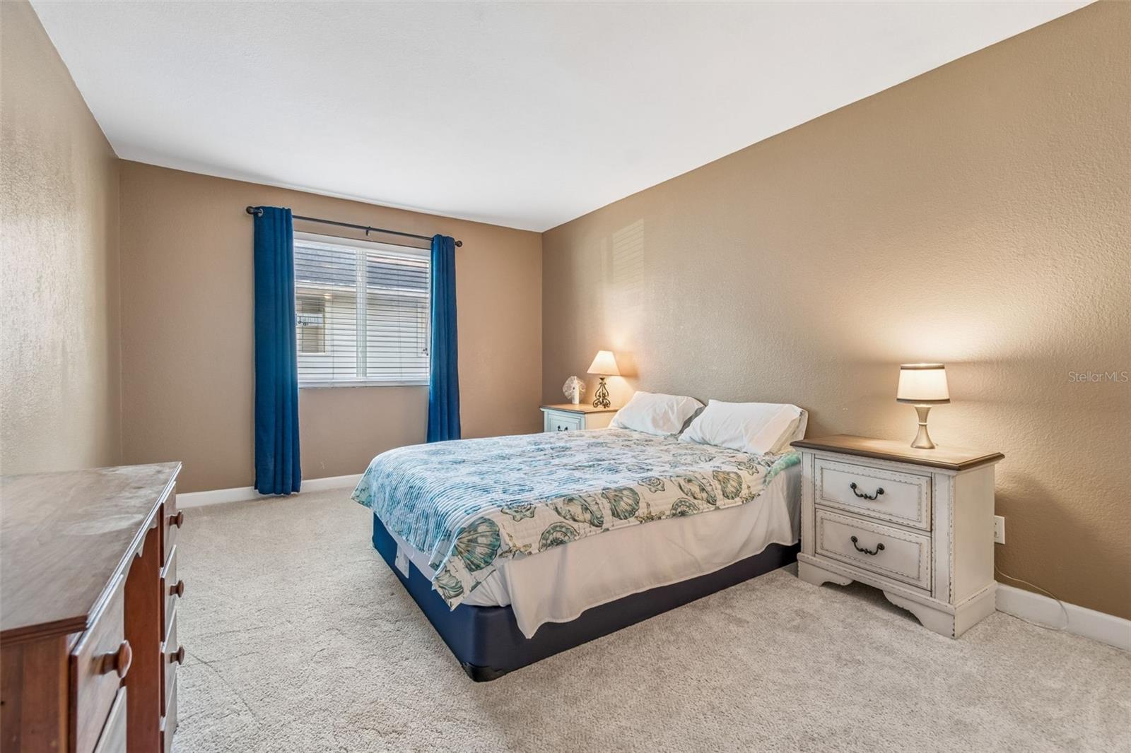 THE HAMPTONS AT BRANDON A CONDO - Residential