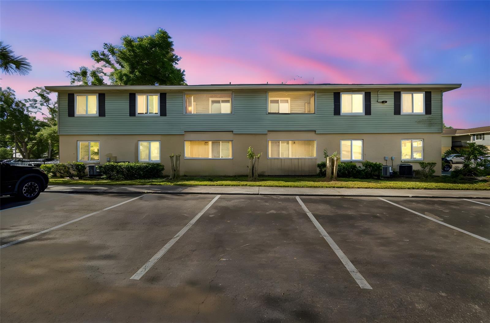 THE HAMPTONS AT BRANDON A CONDO - Residential