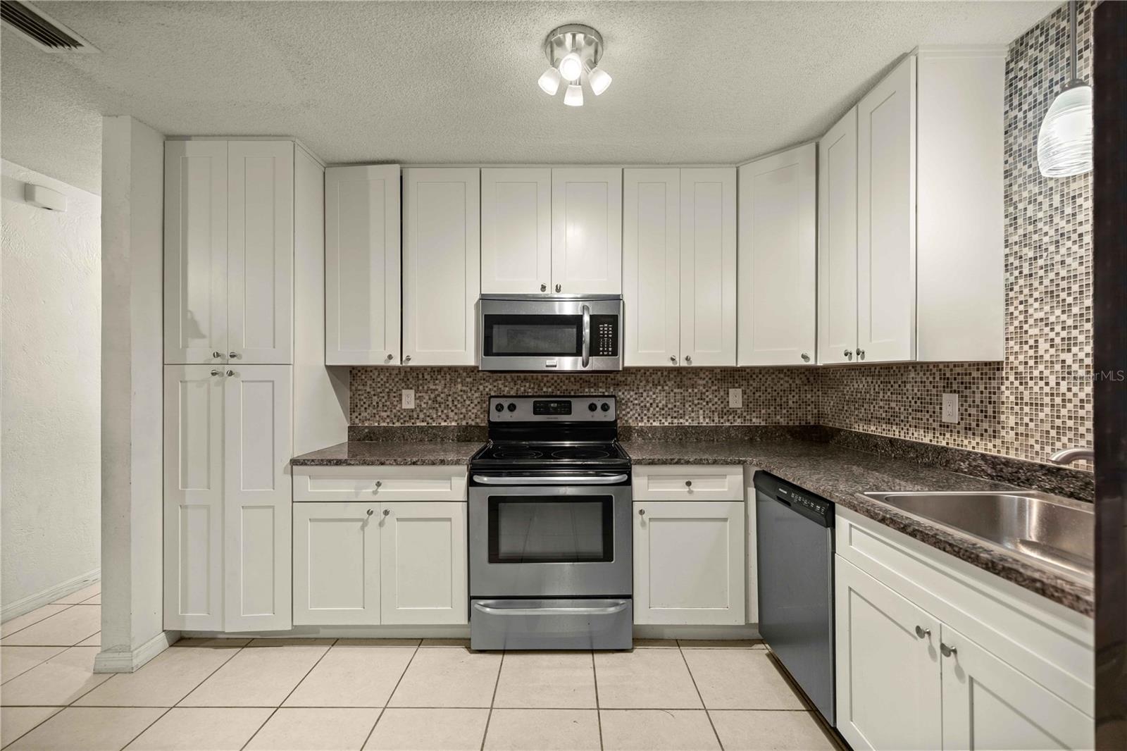 FORT KING ACRES - Residential