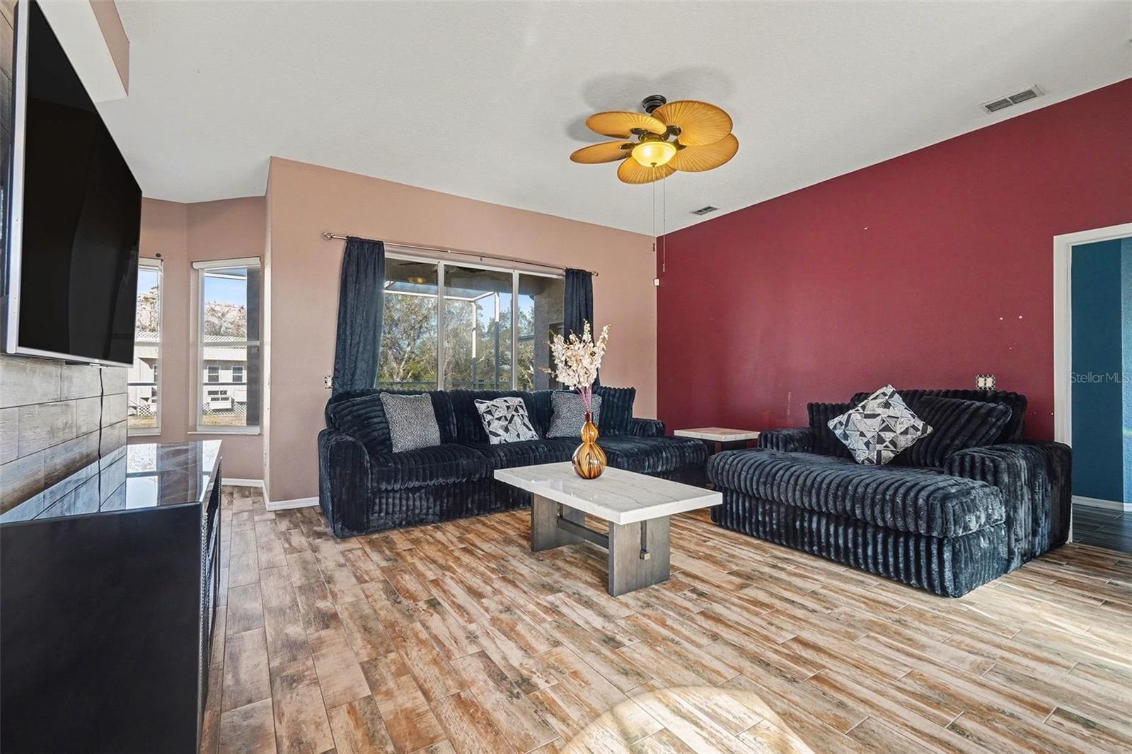 HIGHLANDS UN 10 - Residential Lease