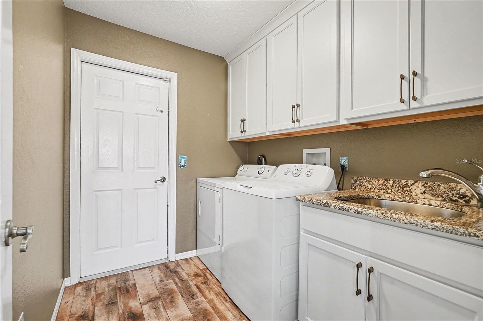 HIGHLANDS UN 10 - Residential Lease