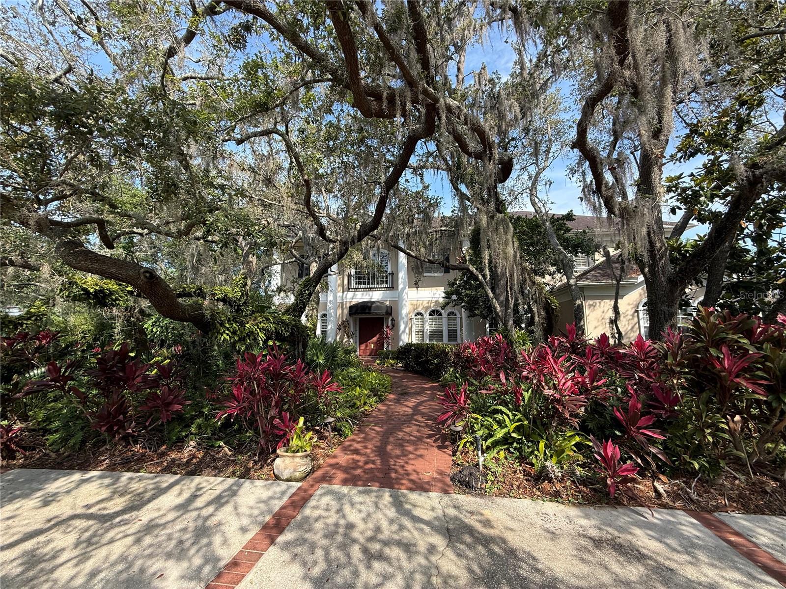 AVILA - Residential