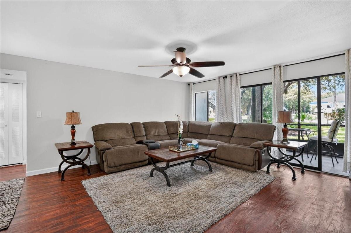 STONE CREEK POINTE A CONDOMINI - Residential