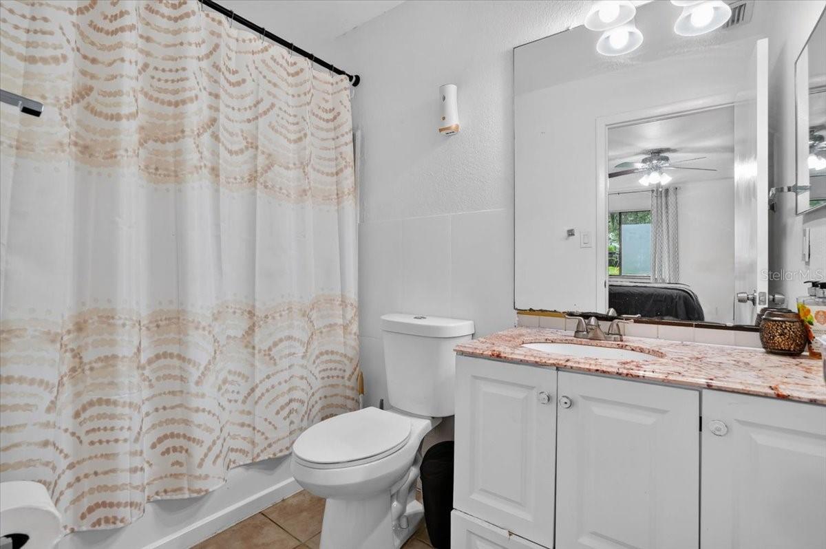 STONE CREEK POINTE A CONDOMINI - Residential