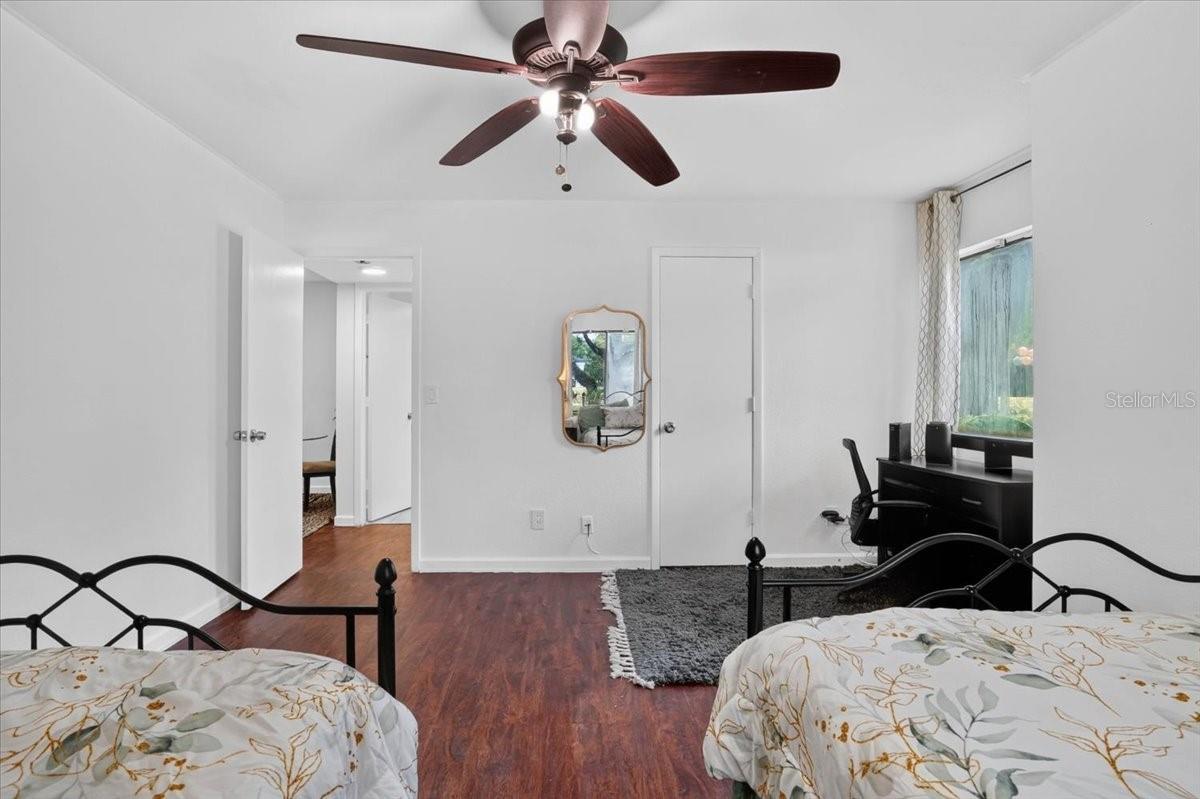 STONE CREEK POINTE A CONDOMINI - Residential