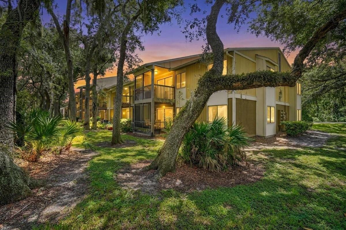 STONE CREEK POINTE A CONDOMINI - Residential