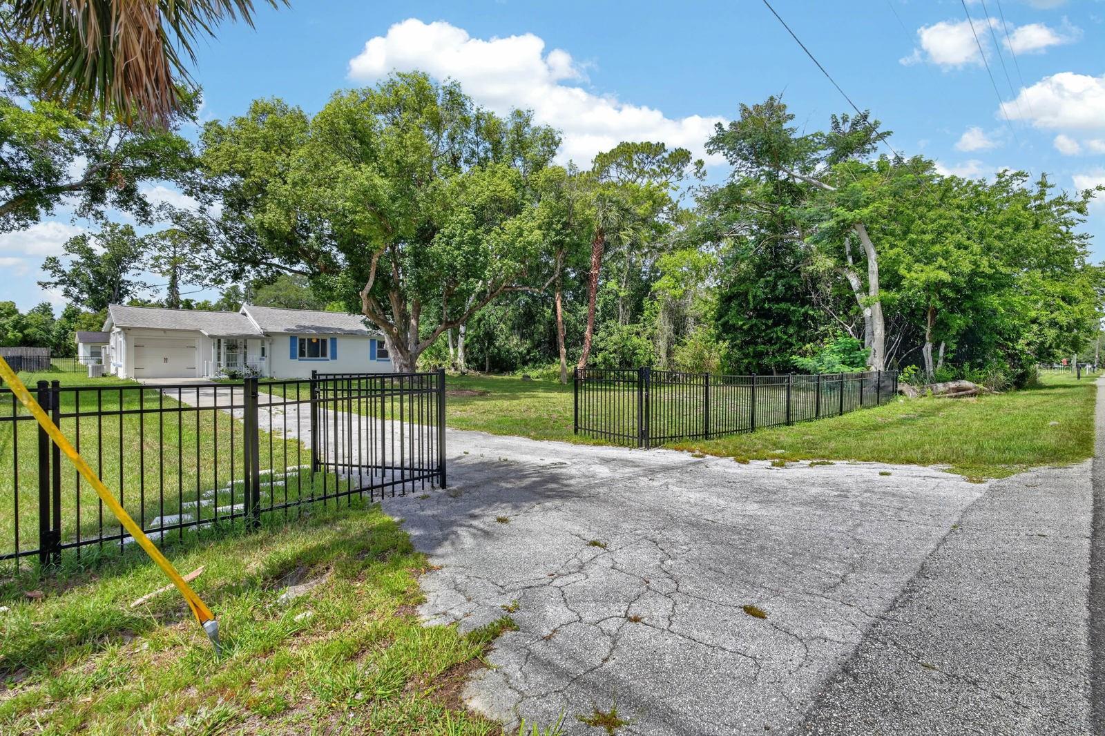 PLANTATION ESTATES UNIT 05 - Residential