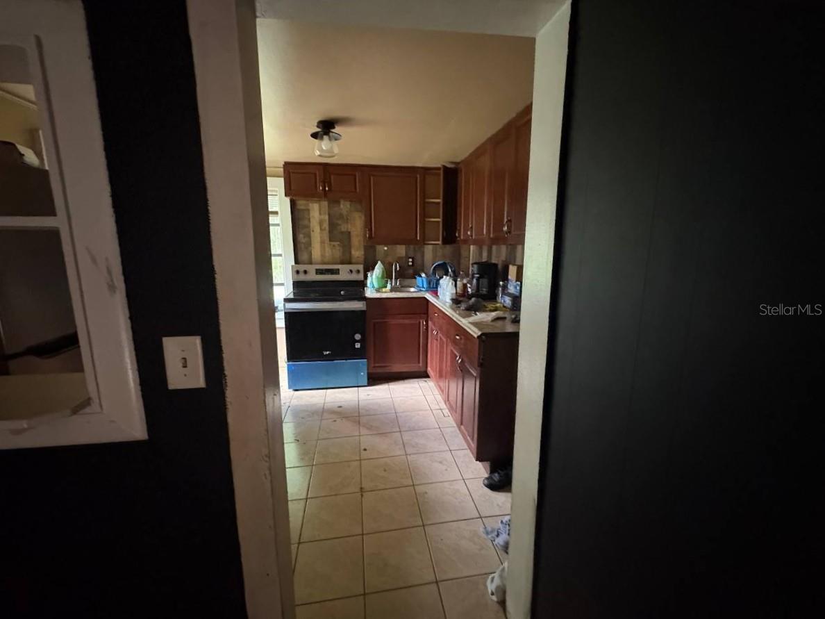 FLOMICH GARDEN SEC HOLLY HILL HEIGHTS - Residential