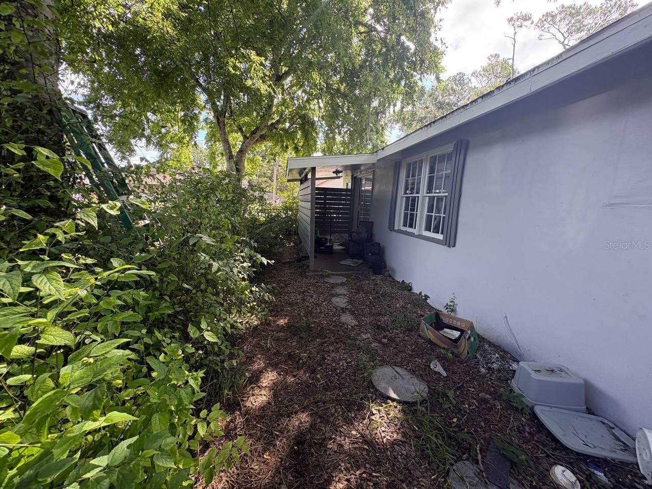 FLOMICH GARDEN SEC HOLLY HILL HEIGHTS - Residential