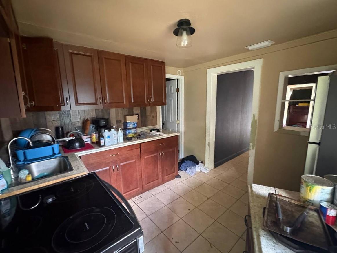 FLOMICH GARDEN SEC HOLLY HILL HEIGHTS - Residential