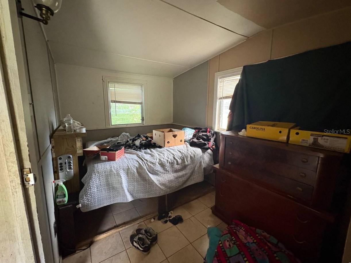 FLOMICH GARDEN SEC HOLLY HILL HEIGHTS - Residential