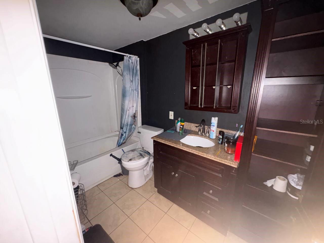 FLOMICH GARDEN SEC HOLLY HILL HEIGHTS - Residential