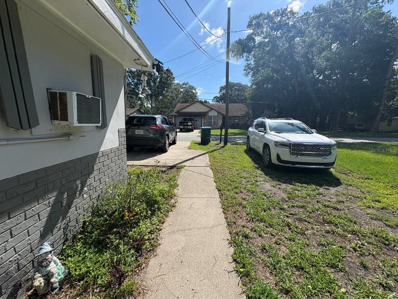 FLOMICH GARDEN SEC HOLLY HILL HEIGHTS - Residential
