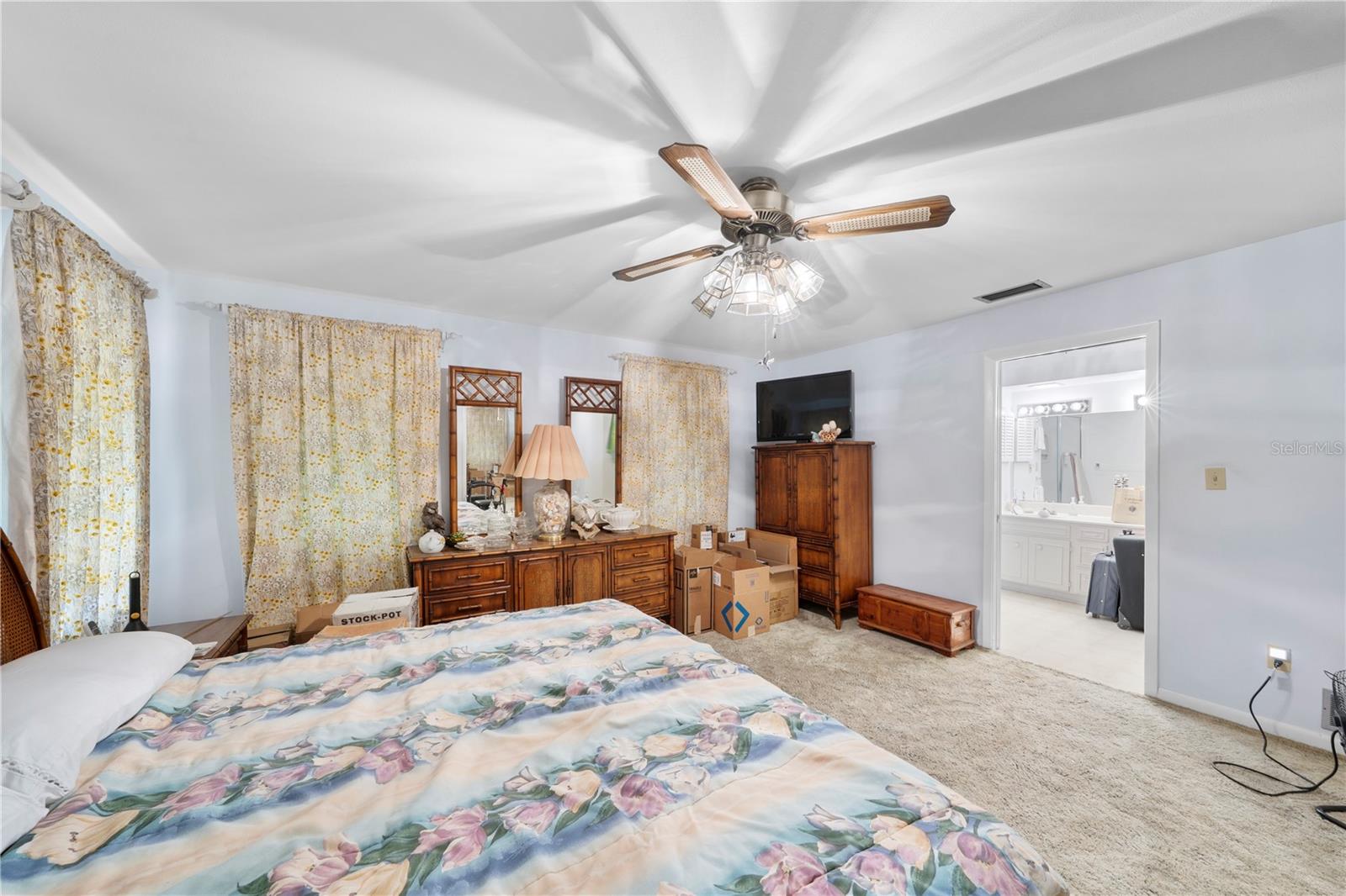 WOODSFIELDS - Residential