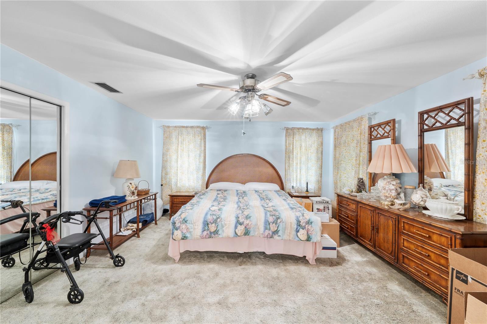 WOODSFIELDS - Residential