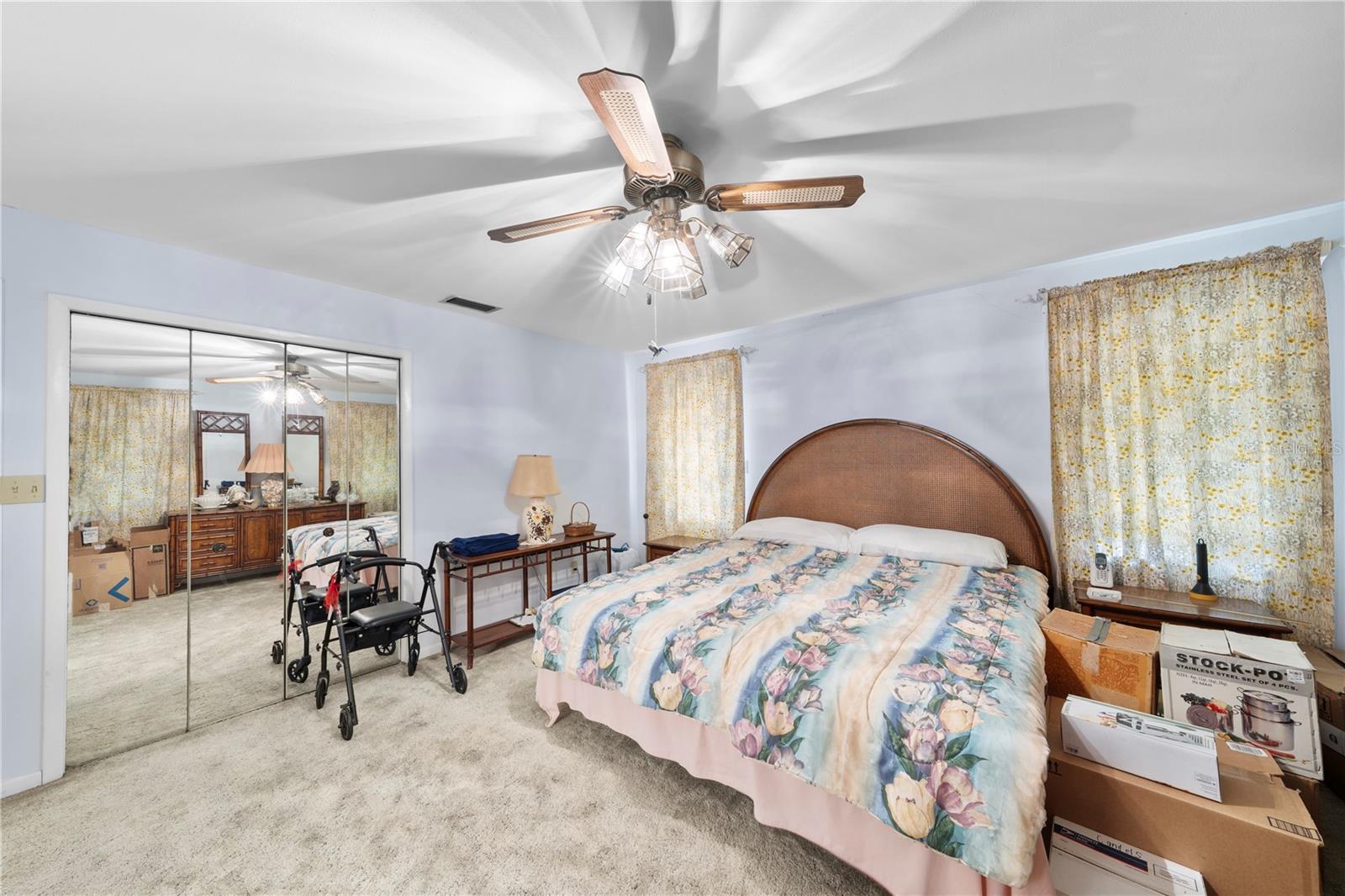 WOODSFIELDS - Residential