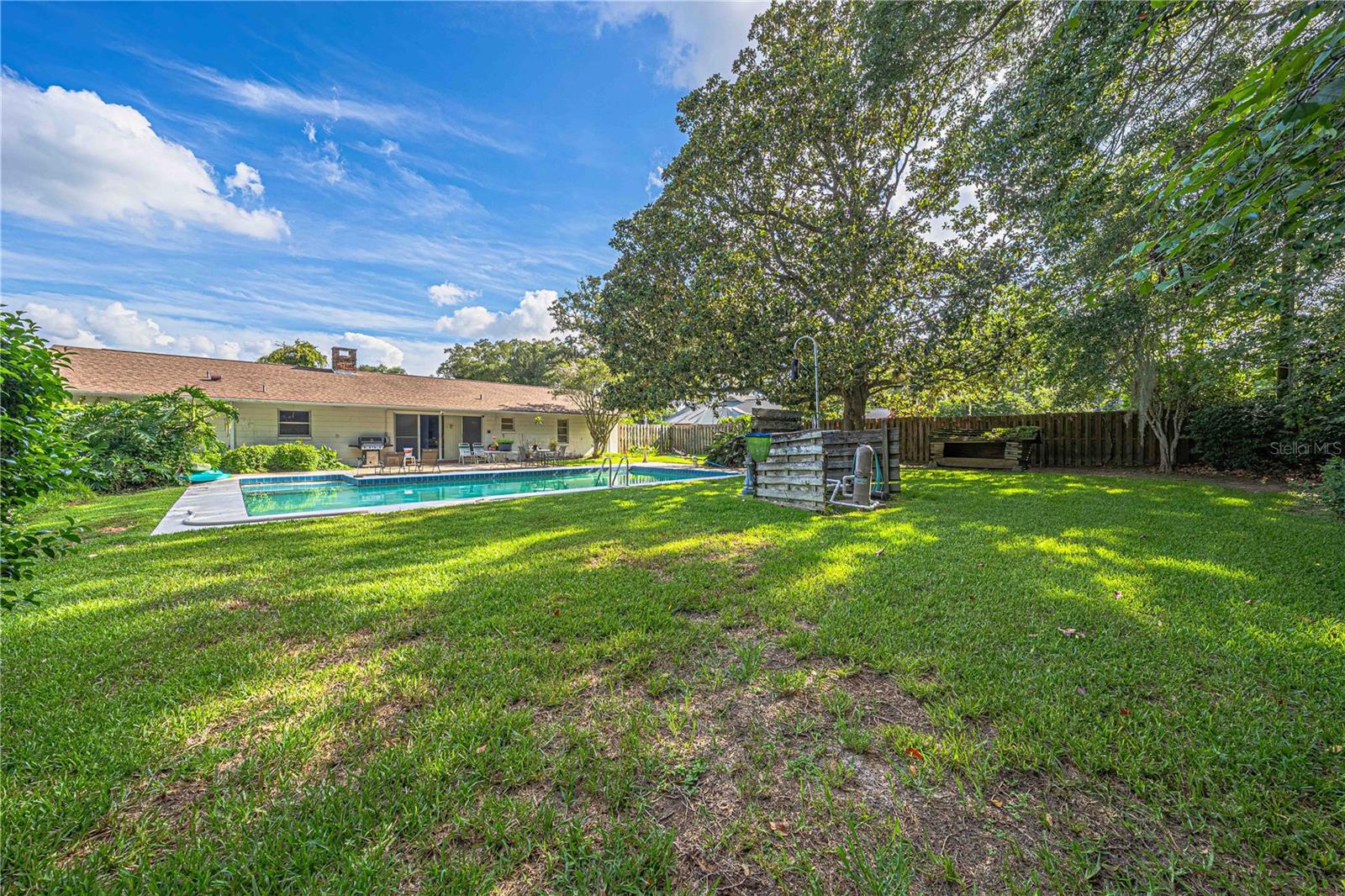 WOODSFIELDS - Residential