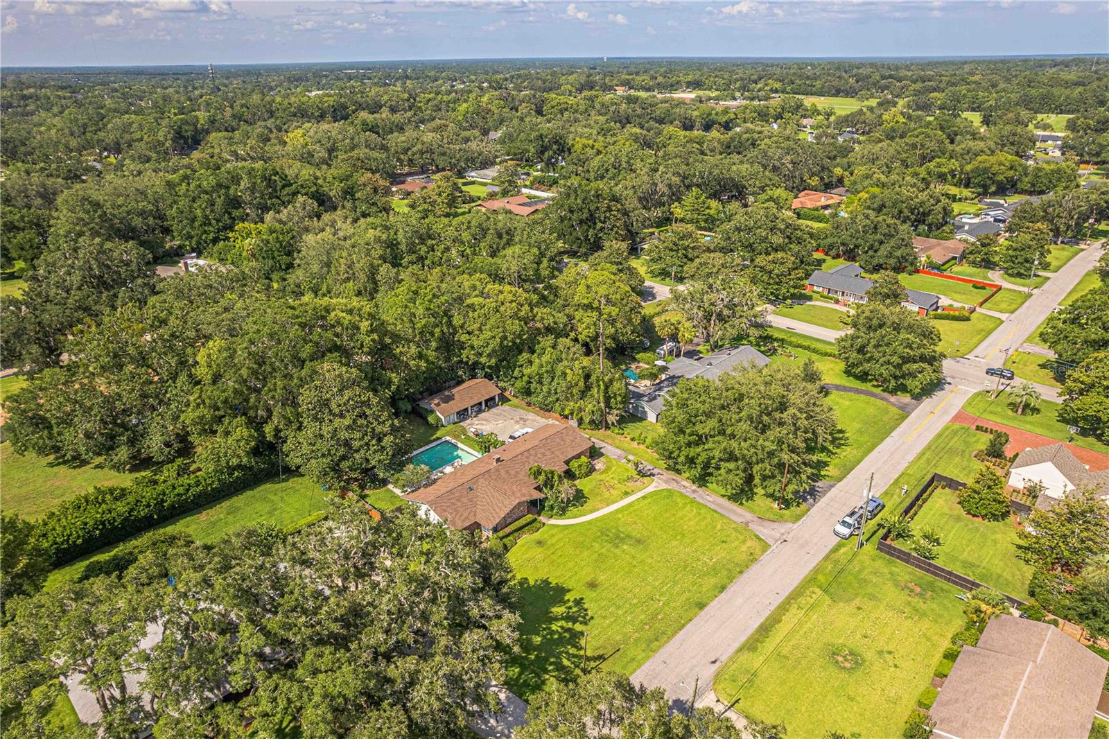 WOODSFIELDS - Residential