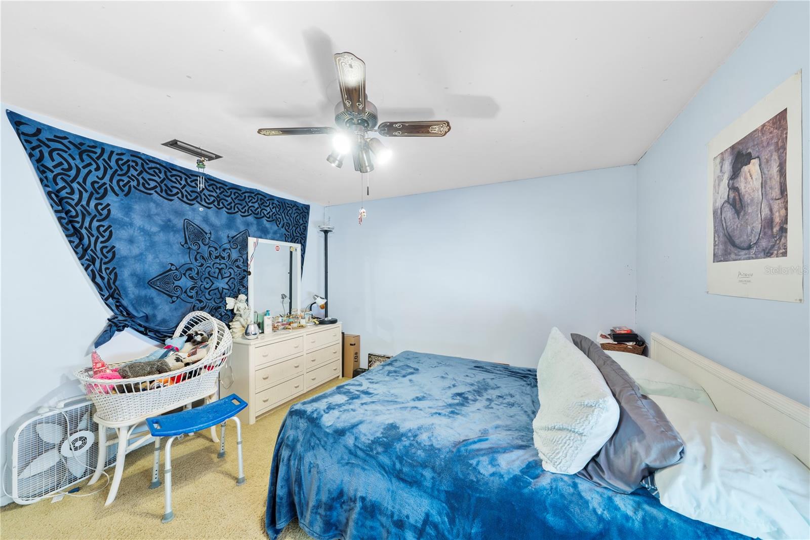WOODSFIELDS - Residential