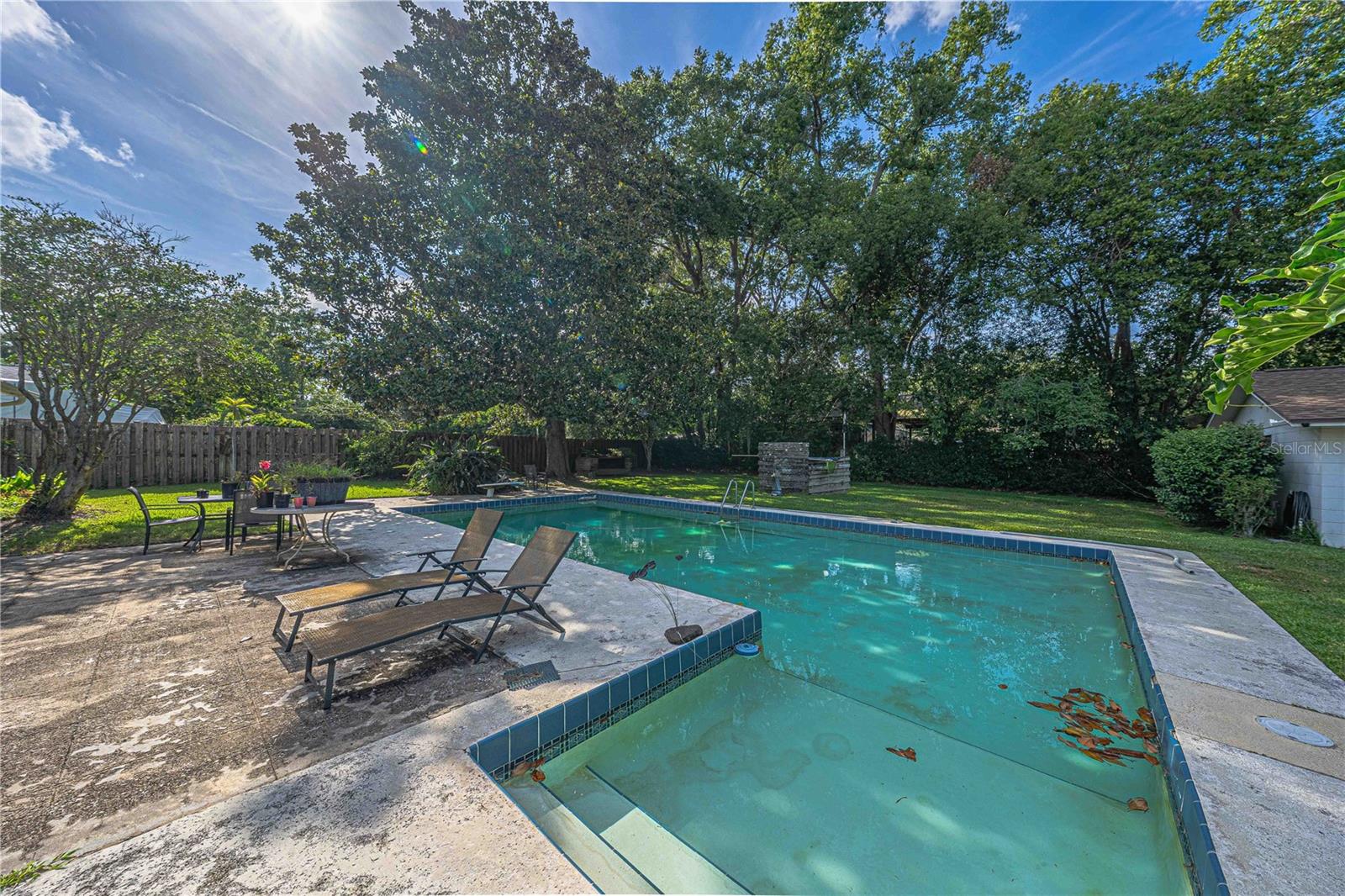 WOODSFIELDS - Residential