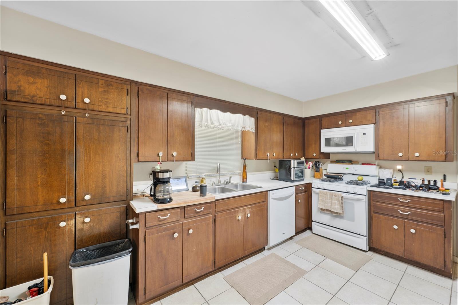 WOODSFIELDS - Residential