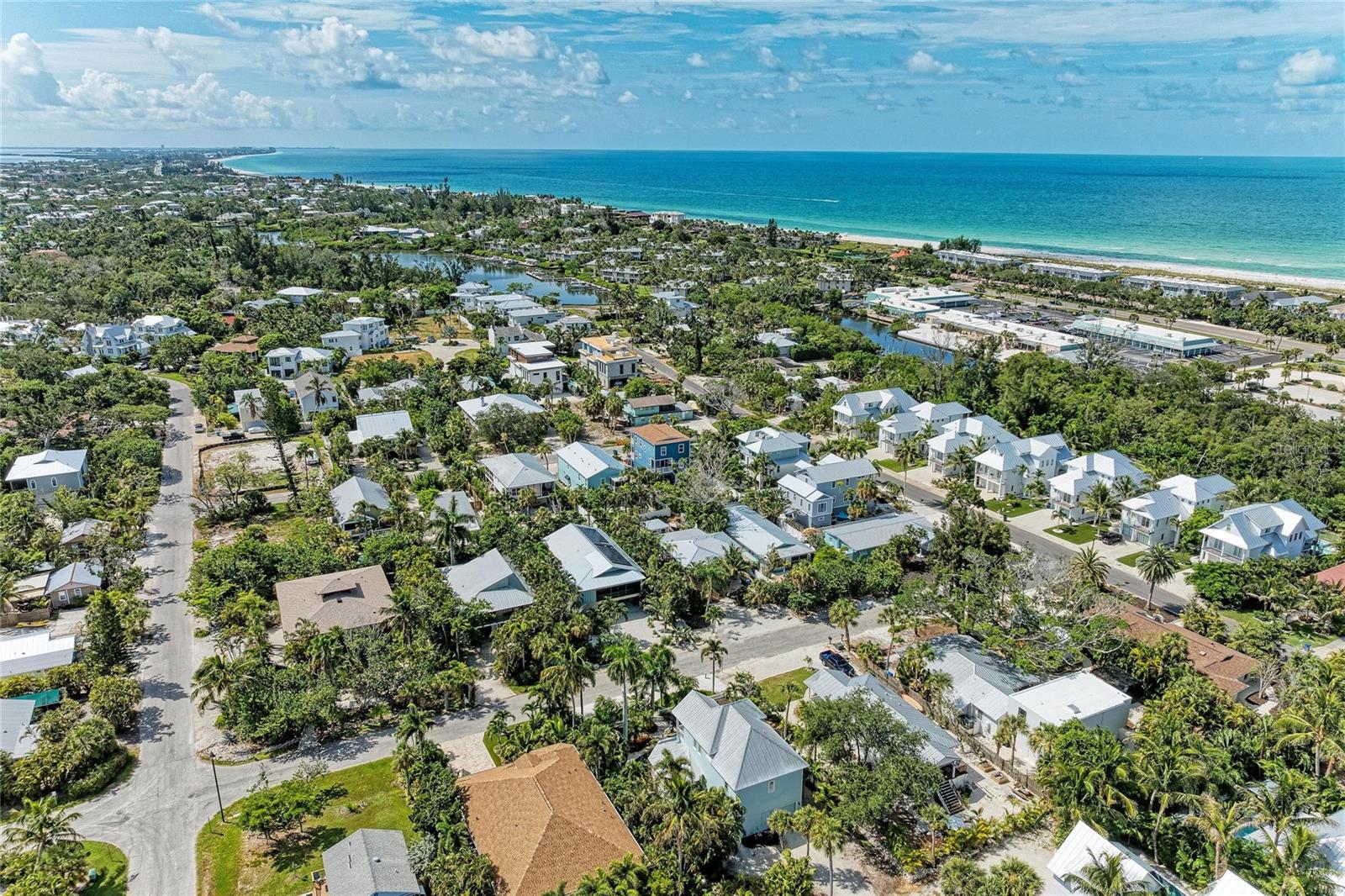 LONGBEACH ON LONGBOAT KEY - Residential