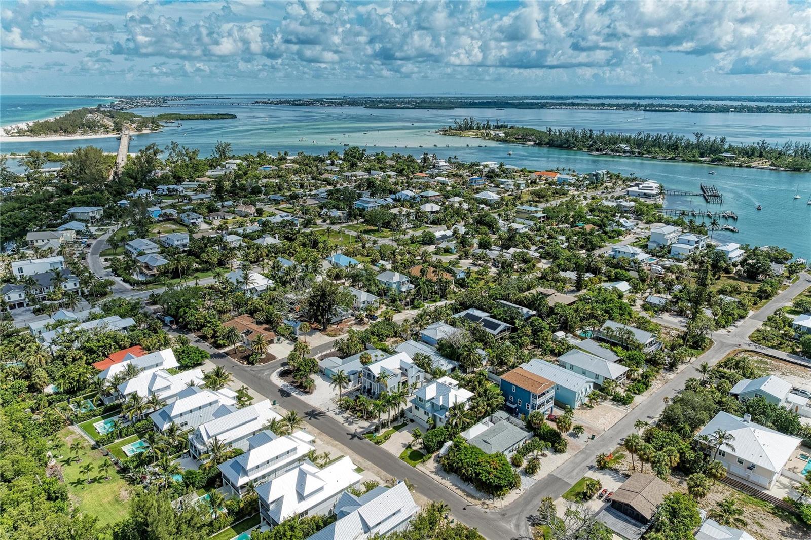 LONGBEACH ON LONGBOAT KEY - Residential