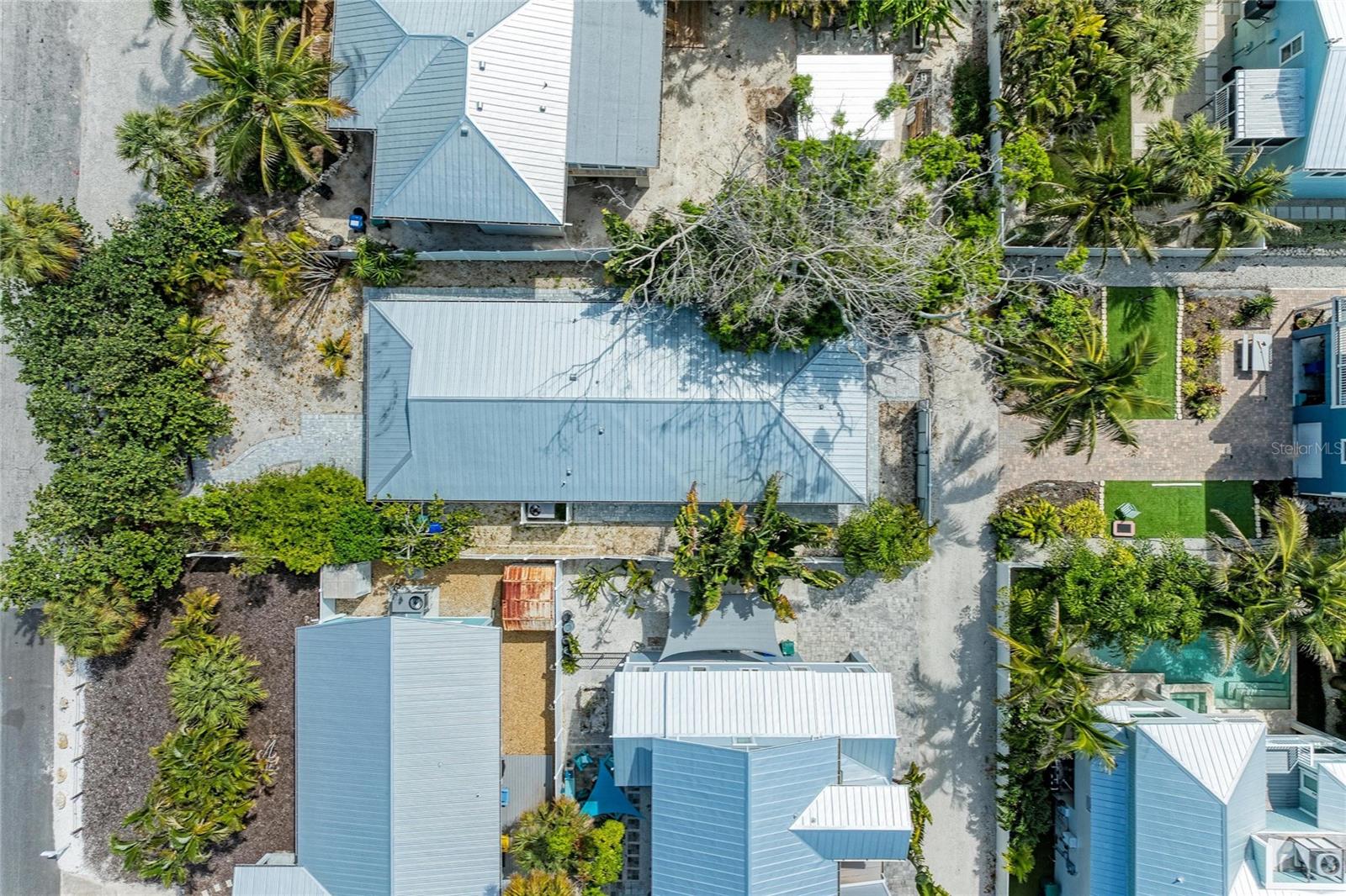 LONGBEACH ON LONGBOAT KEY - Residential