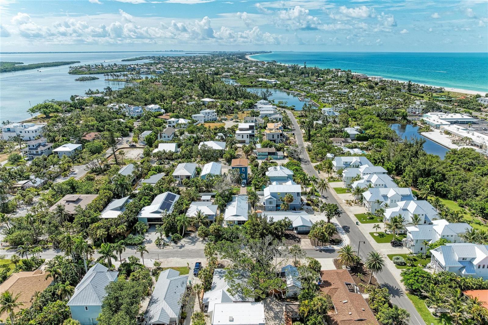 LONGBEACH ON LONGBOAT KEY - Residential