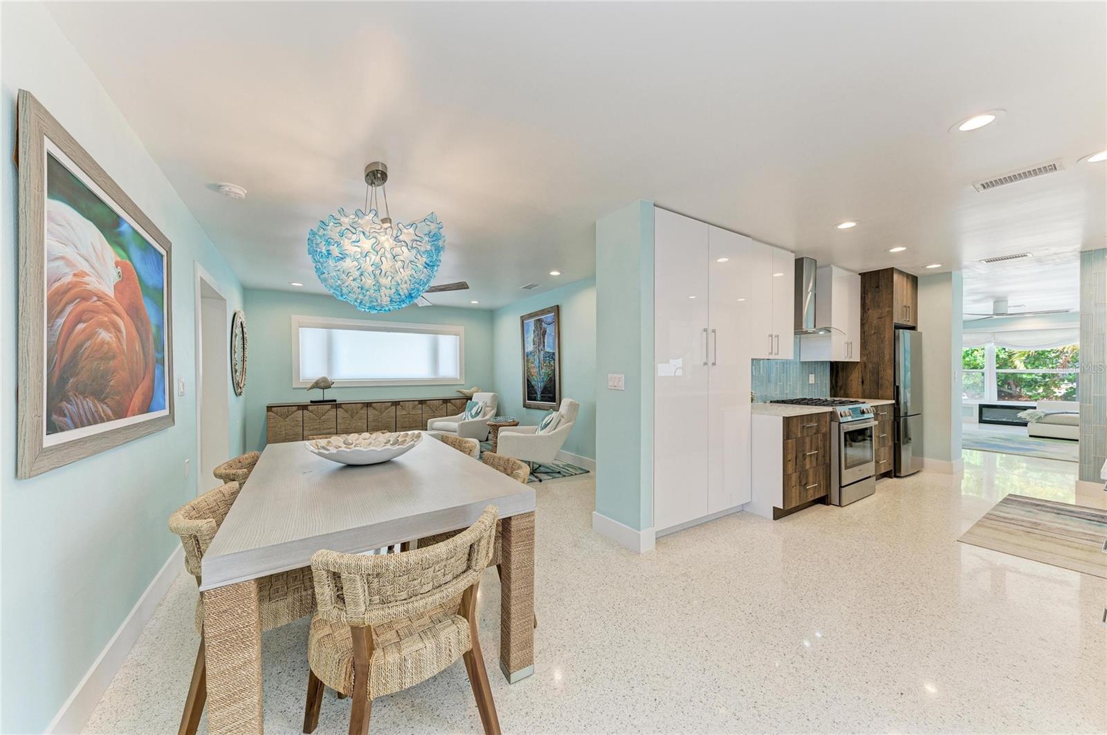 LONGBEACH ON LONGBOAT KEY - Residential