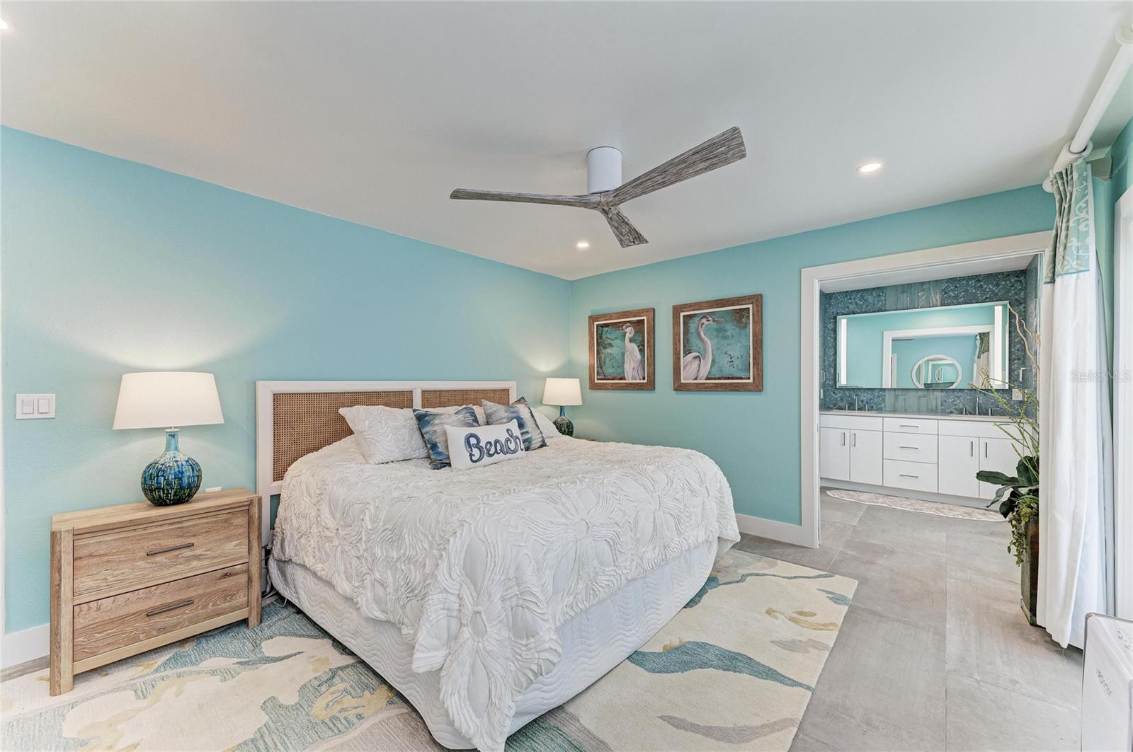 LONGBEACH ON LONGBOAT KEY - Residential