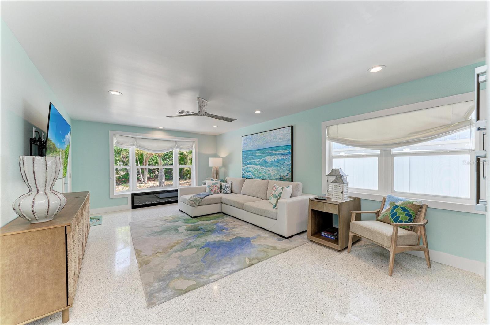 LONGBEACH ON LONGBOAT KEY - Residential