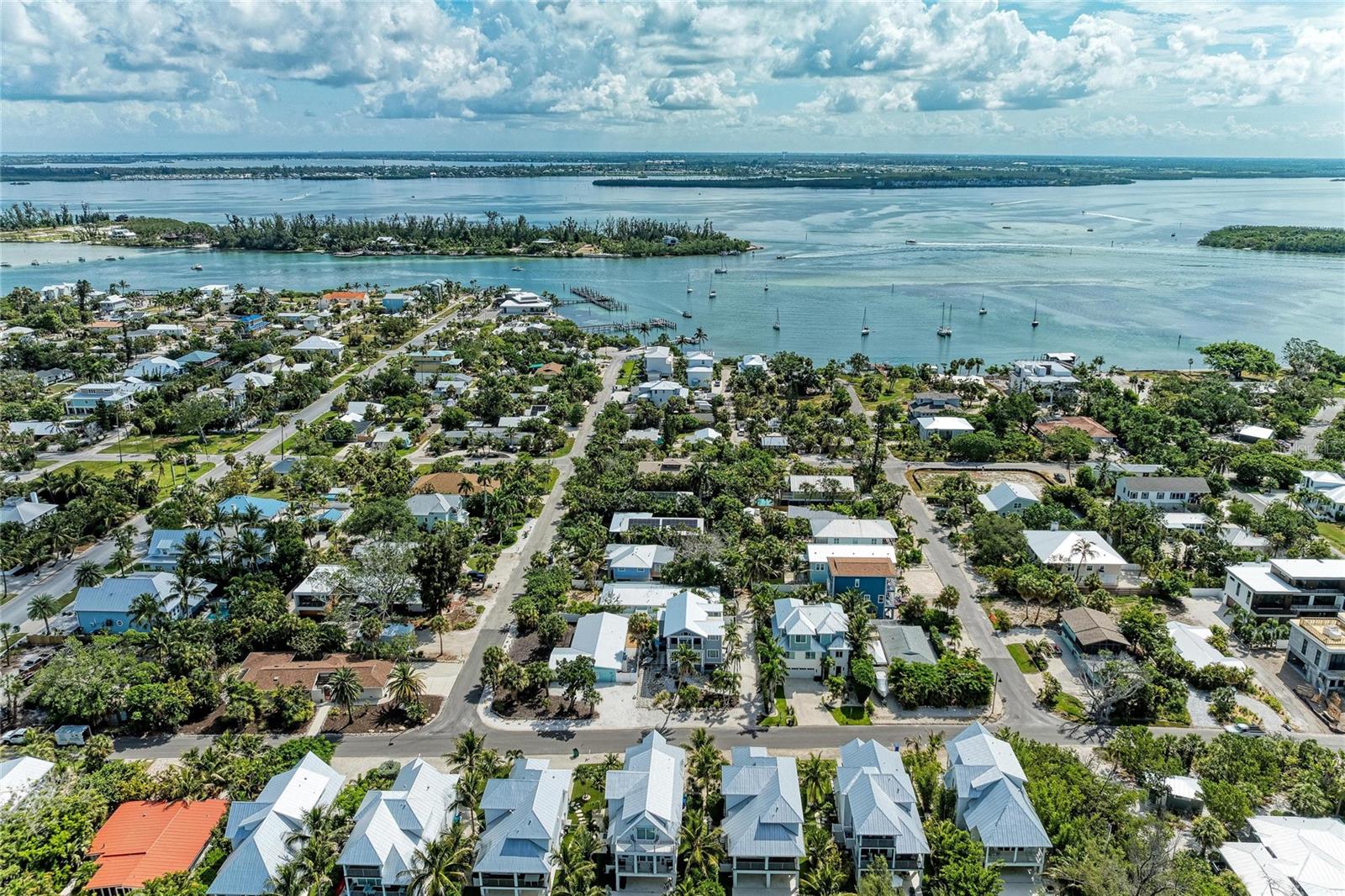 LONGBEACH ON LONGBOAT KEY - Residential