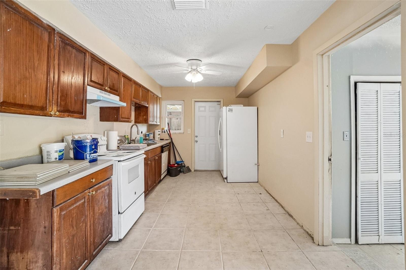 SPRING HILL UNIT 2 - Residential