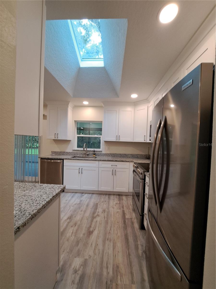 LAKE FOREST & LAKE FOREST NORTH - Residential