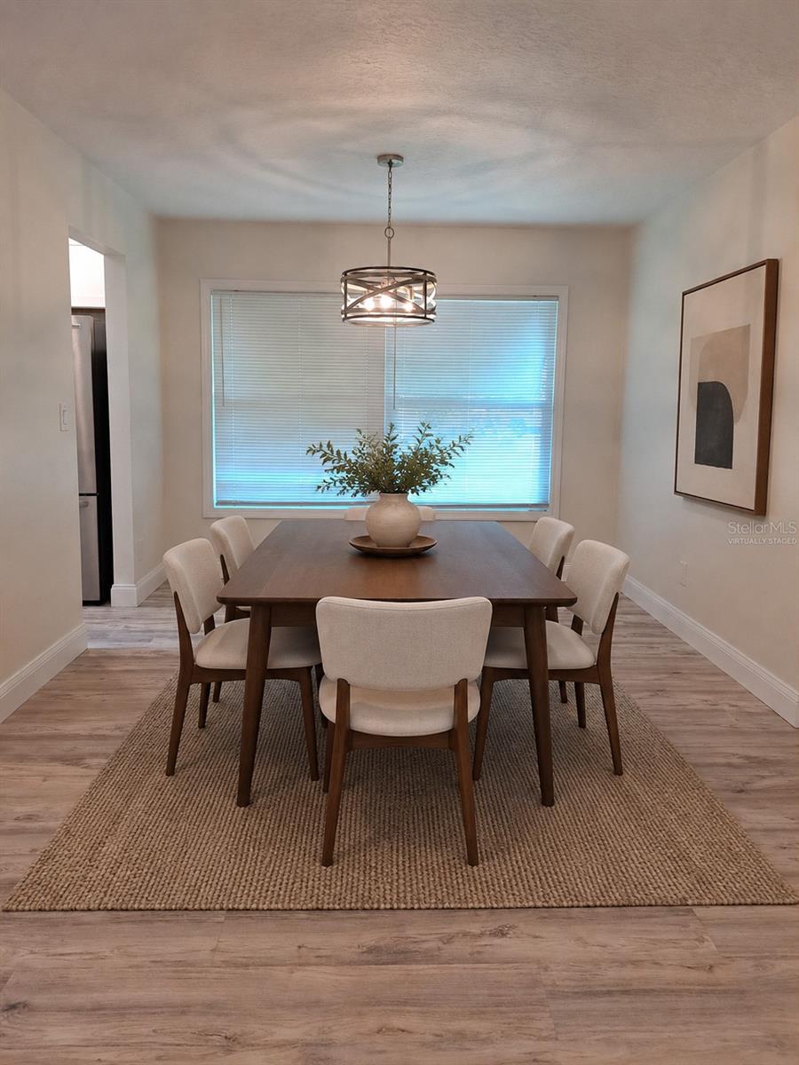 LAKE FOREST & LAKE FOREST NORTH - Residential