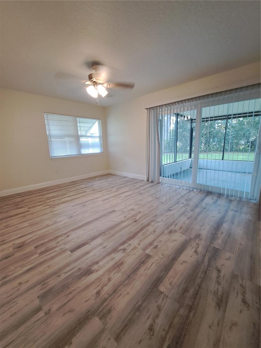 LAKE FOREST & LAKE FOREST NORTH - Residential
