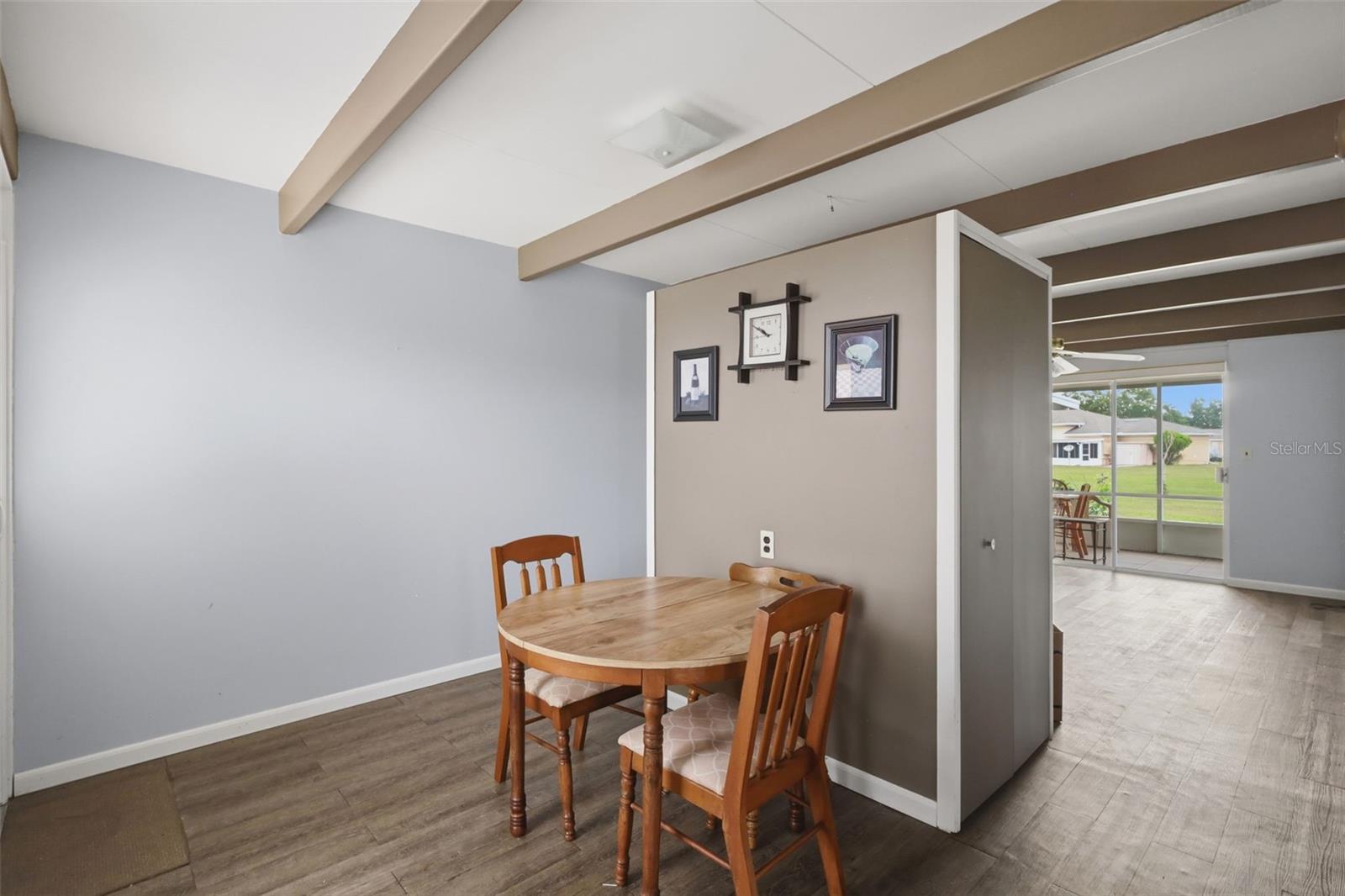 LAKESHORE CLUB - Residential