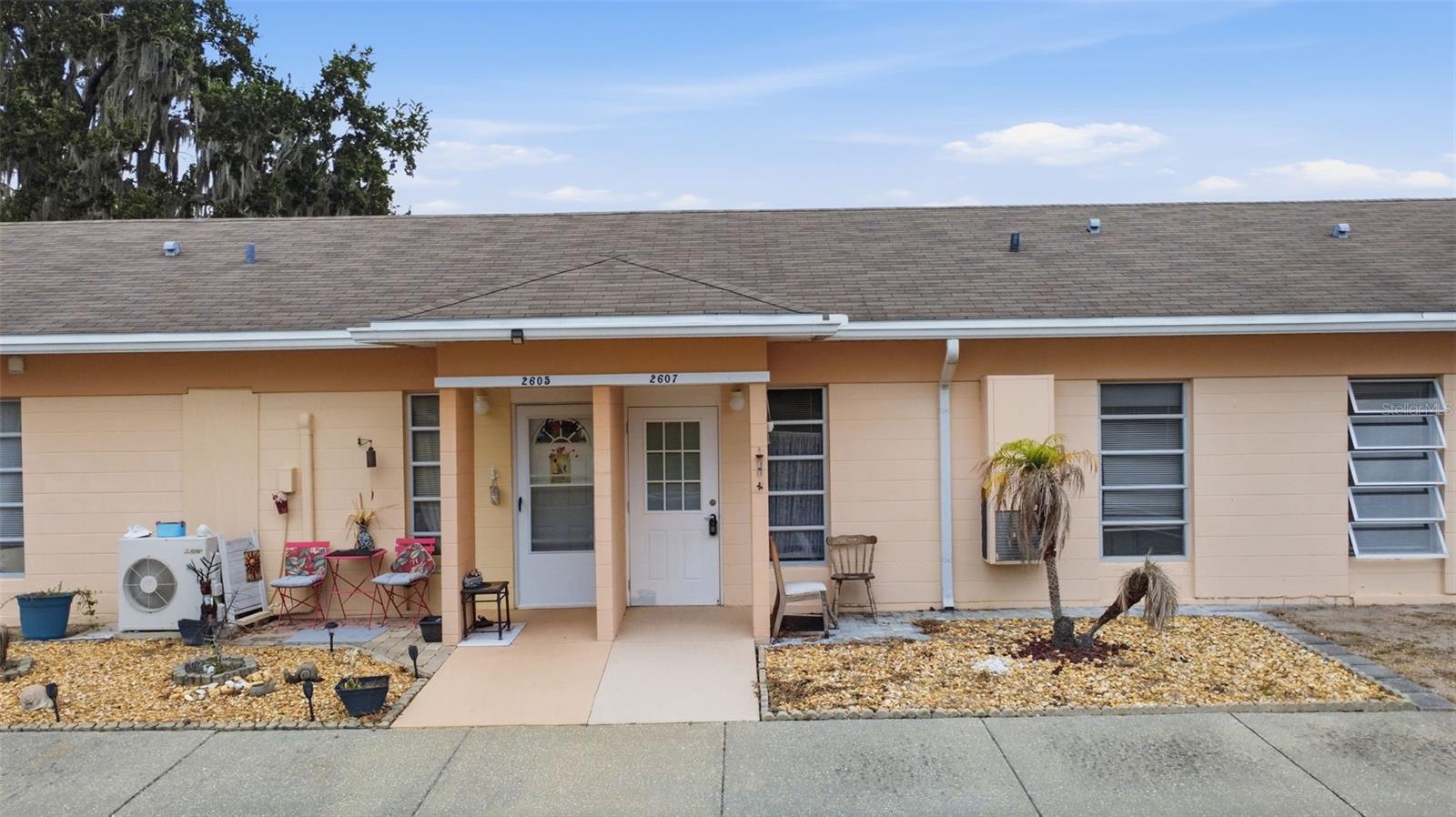 Affordable 1-bedroom, 1-bath condo located in Lakeshore Club Villas in Lake Wales. Community is intended for housing for older persons pursuant to HOA/community guidelines, a great opportunity for seasonal or year- round living. Rentals permitted subject to HOA approval and screening requirements. Conveniently located near shopping, dining, medical facilities, and local attractions. Buyer and buyer's agent to verify all room sizes, HOA information, lease restrictions, fees, and community requirements.