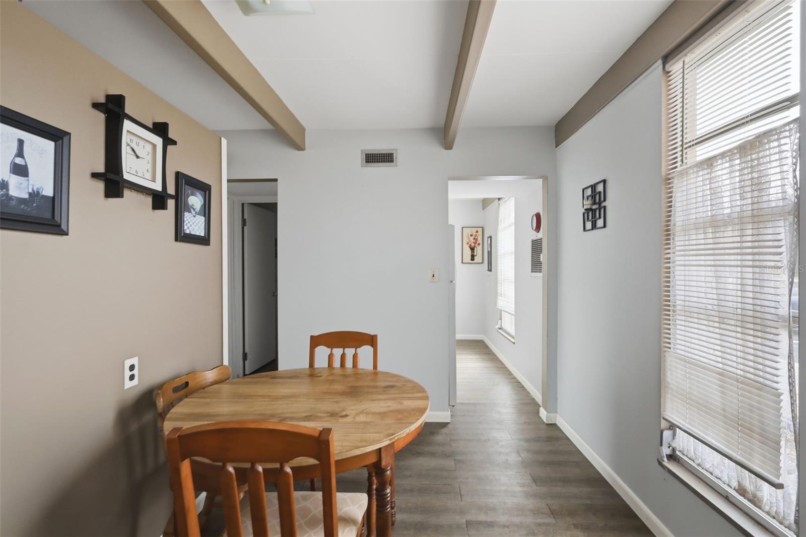 LAKESHORE CLUB - Residential