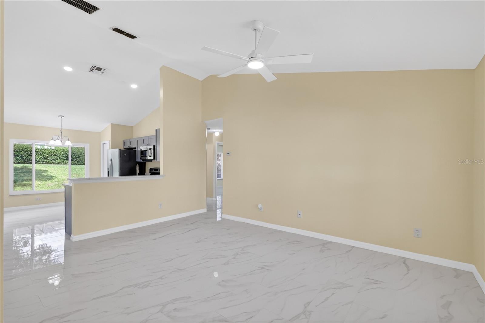 SLEEPY HOLLOW 1ST ADD - Residential