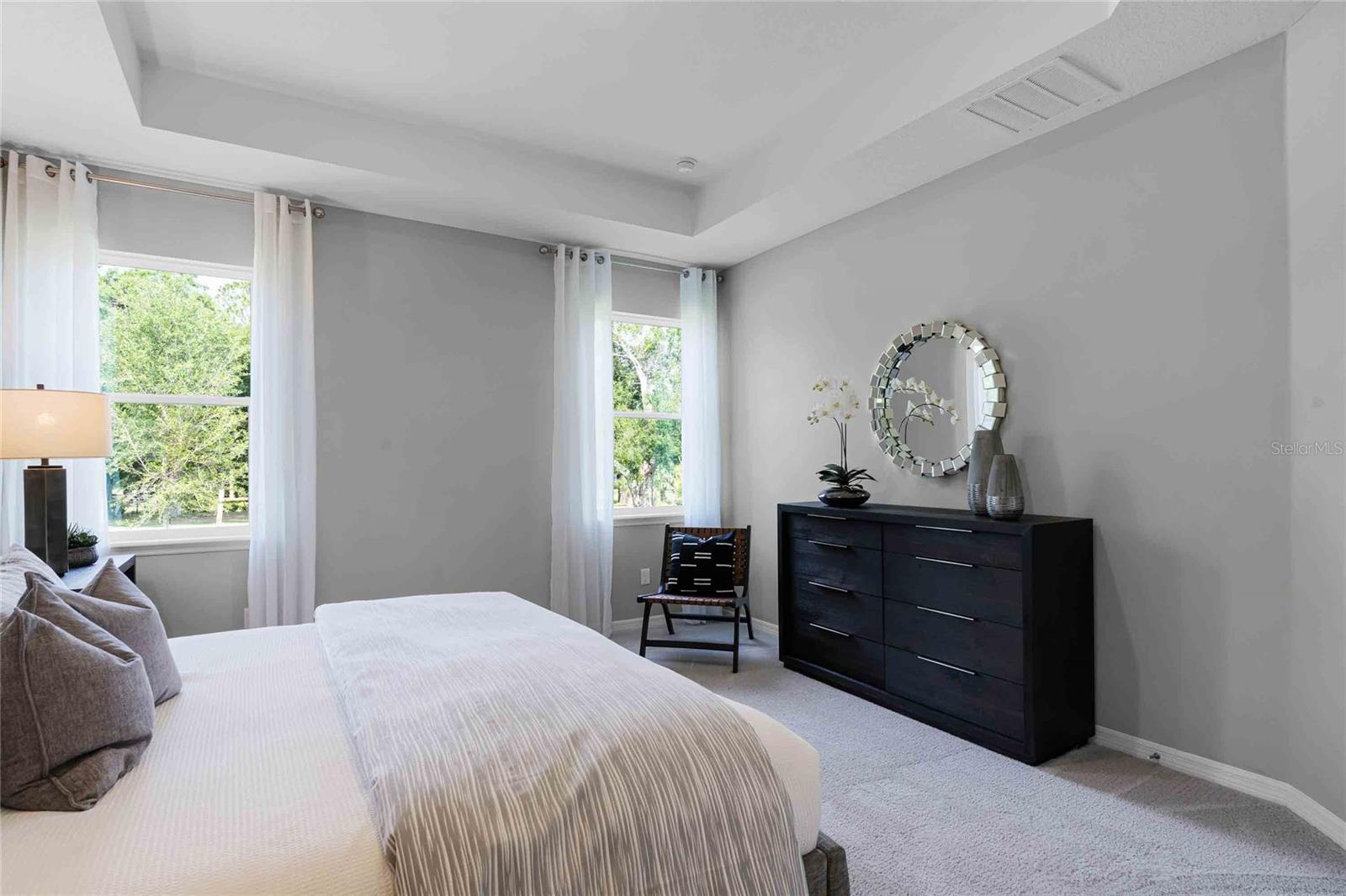 VICTORIA OAKS PH D - Residential