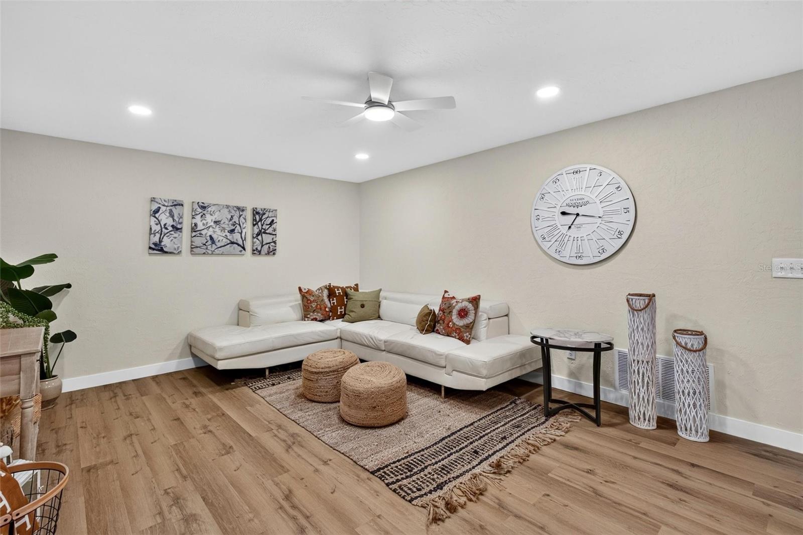 WOODS PORT ORANGE UNIT 01 - Residential
