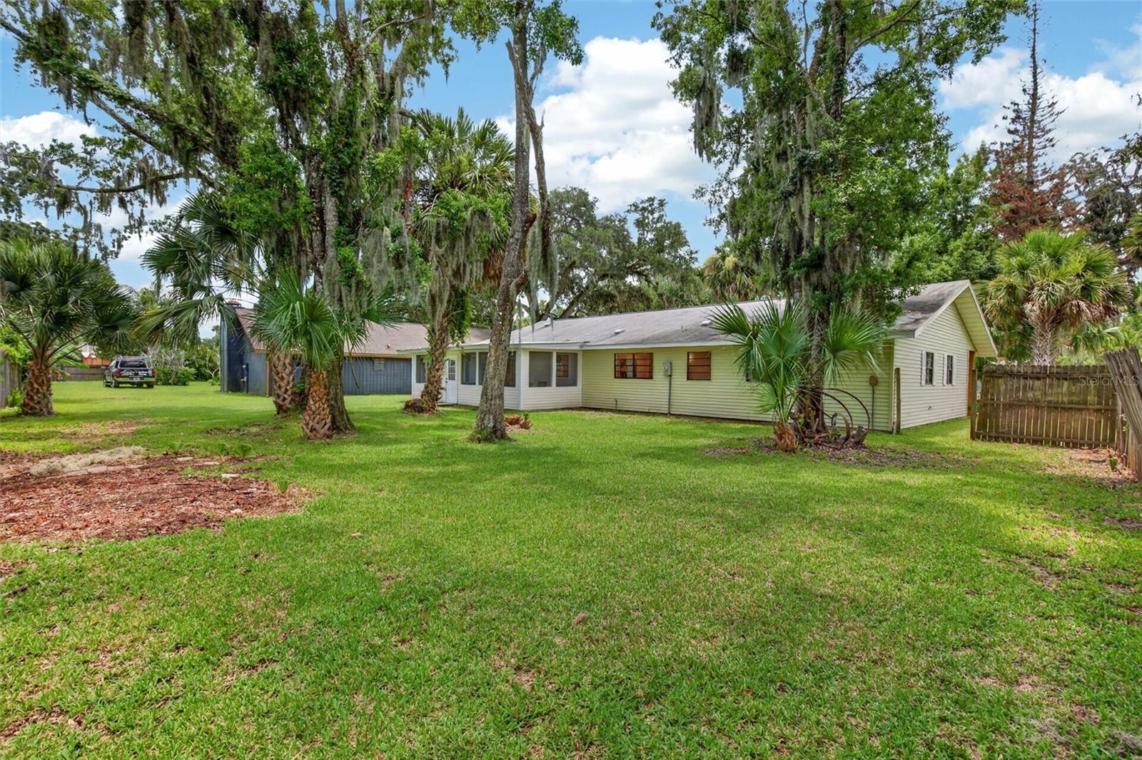 WOODS PORT ORANGE UNIT 01 - Residential