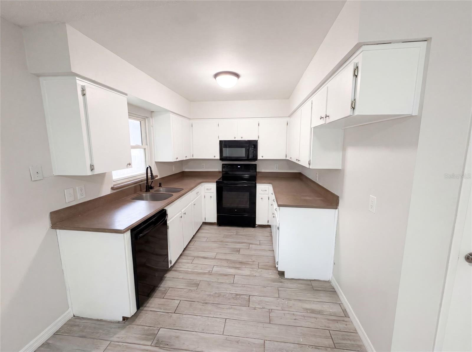 COLLEGE HEIGHTS - Residential