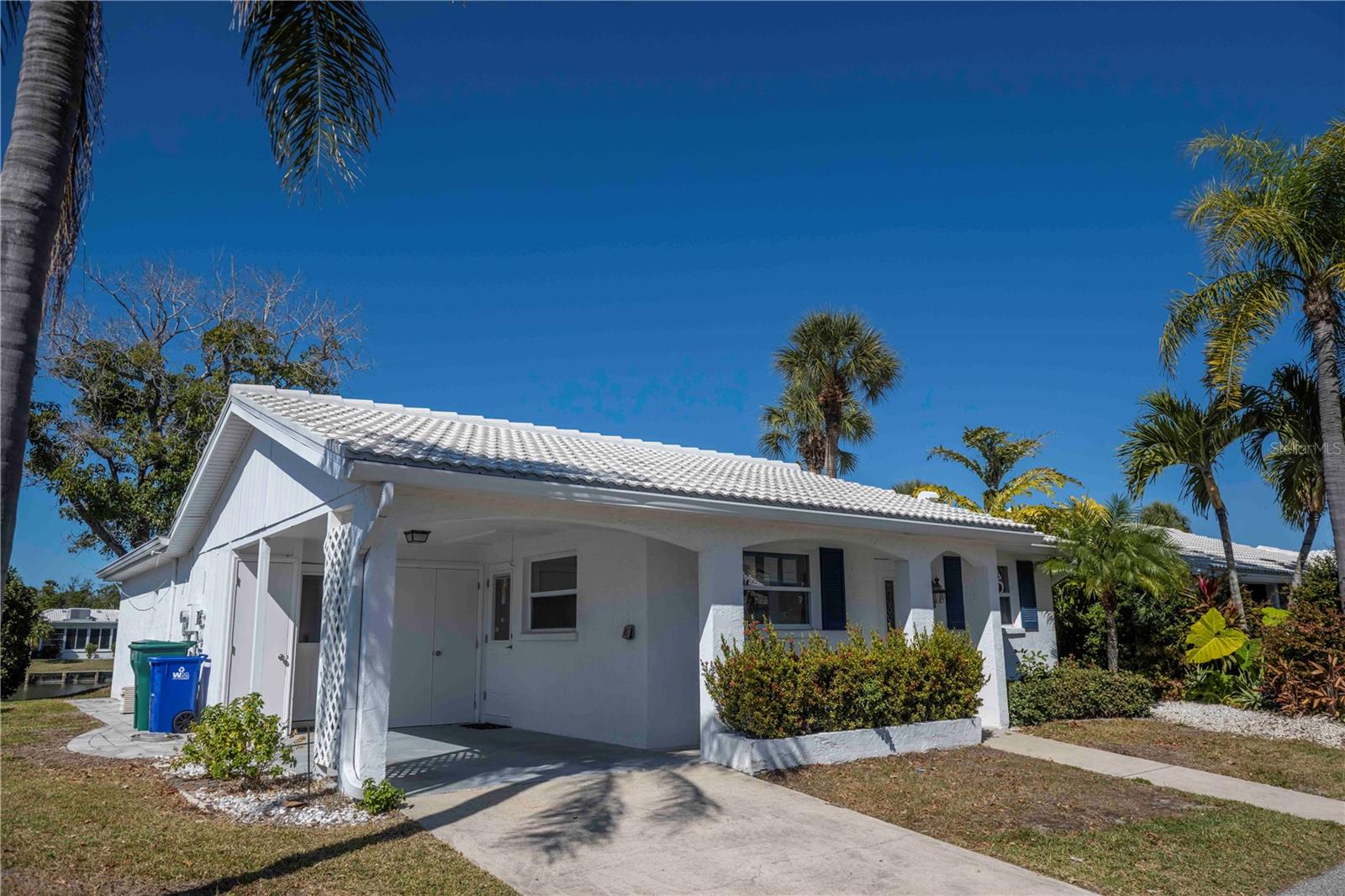 SPANISH MAIN YACHT CLUB CONDO - Residential