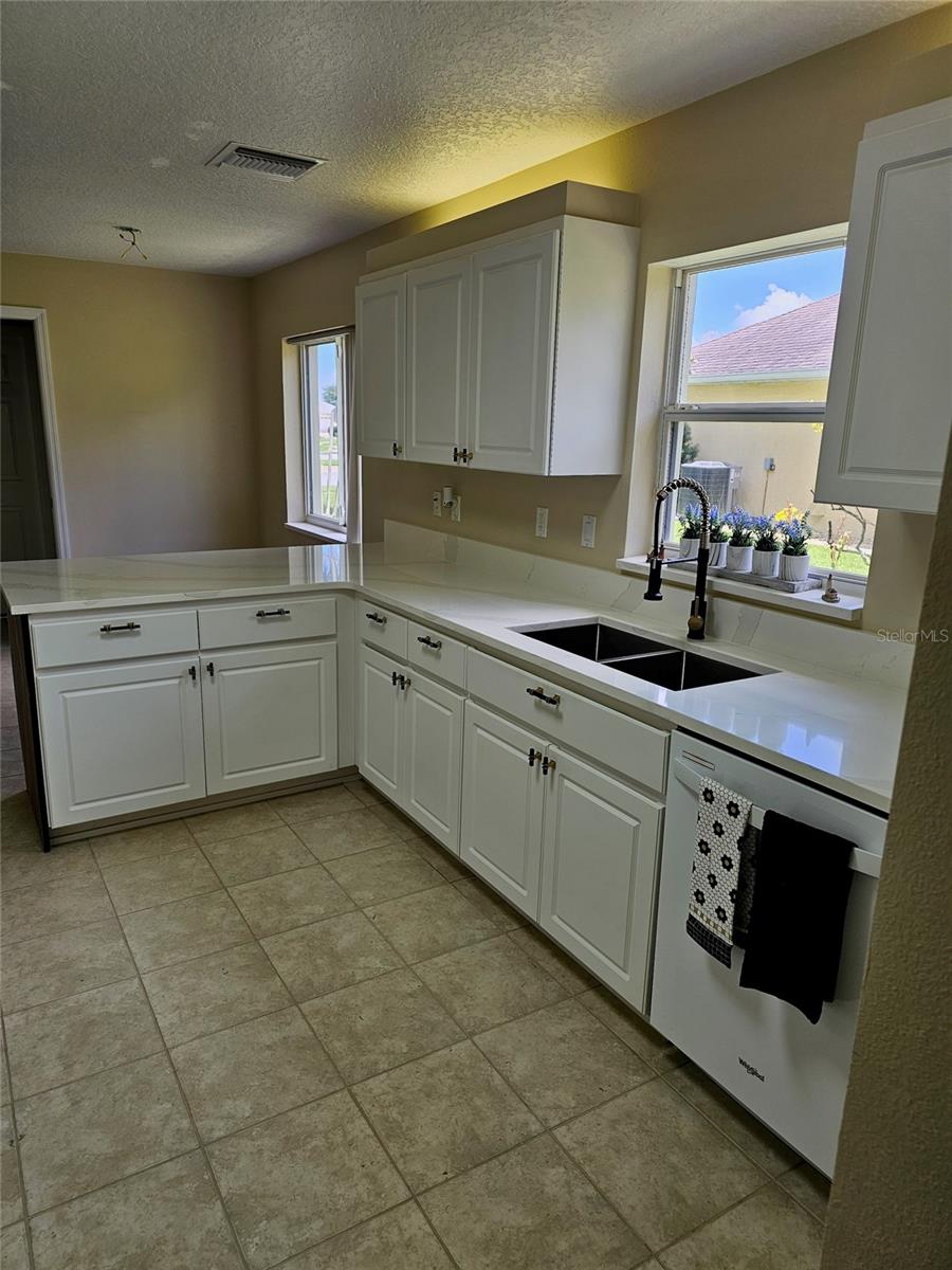 LEESBURG LEGACY LEESBURG UNIT 02 LT 163 - Residential